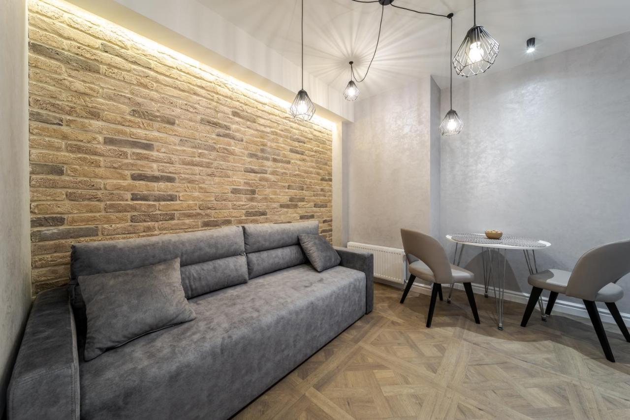 View On Rynok Square Apartments Lemberg Exterior foto