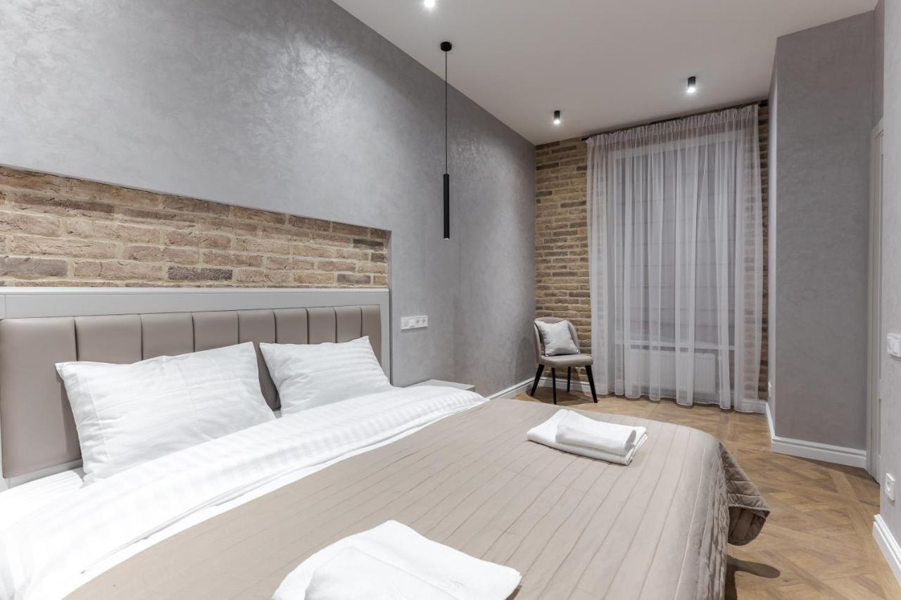 View On Rynok Square Apartments Lemberg Exterior foto